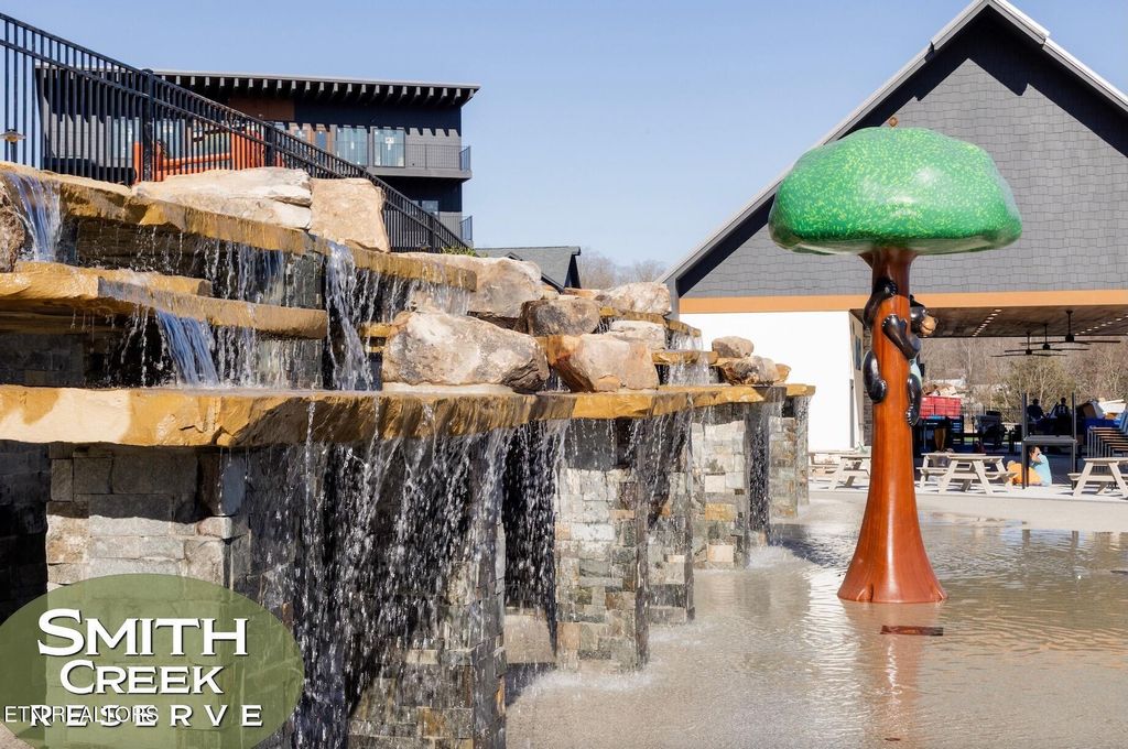 Photo of 625 Summer Valley Way, Sevierville, TN 37862 (MLS # 1335588)