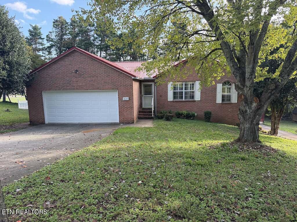 Photo of 820 Sailview Rd, Farragut, TN 37934 (MLS # 1358972)