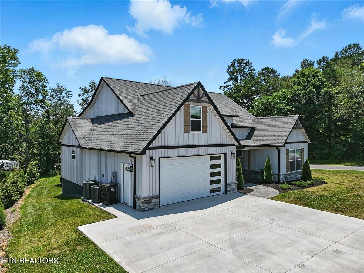 152 Pocola Way