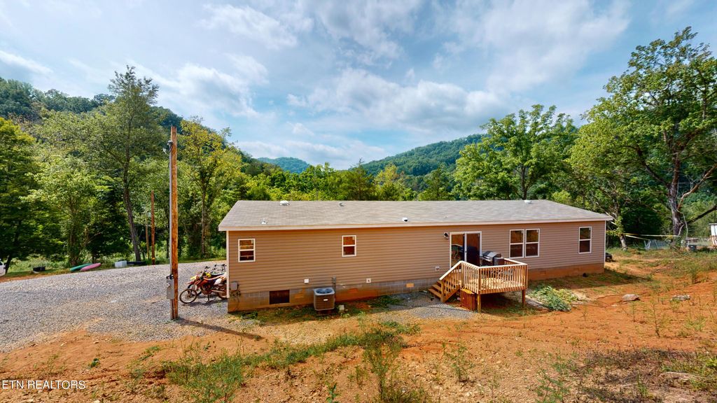 Photo of 10146 Mulberry Gap Rd, Tazewell, TN 37879 (MLS # 1252731)