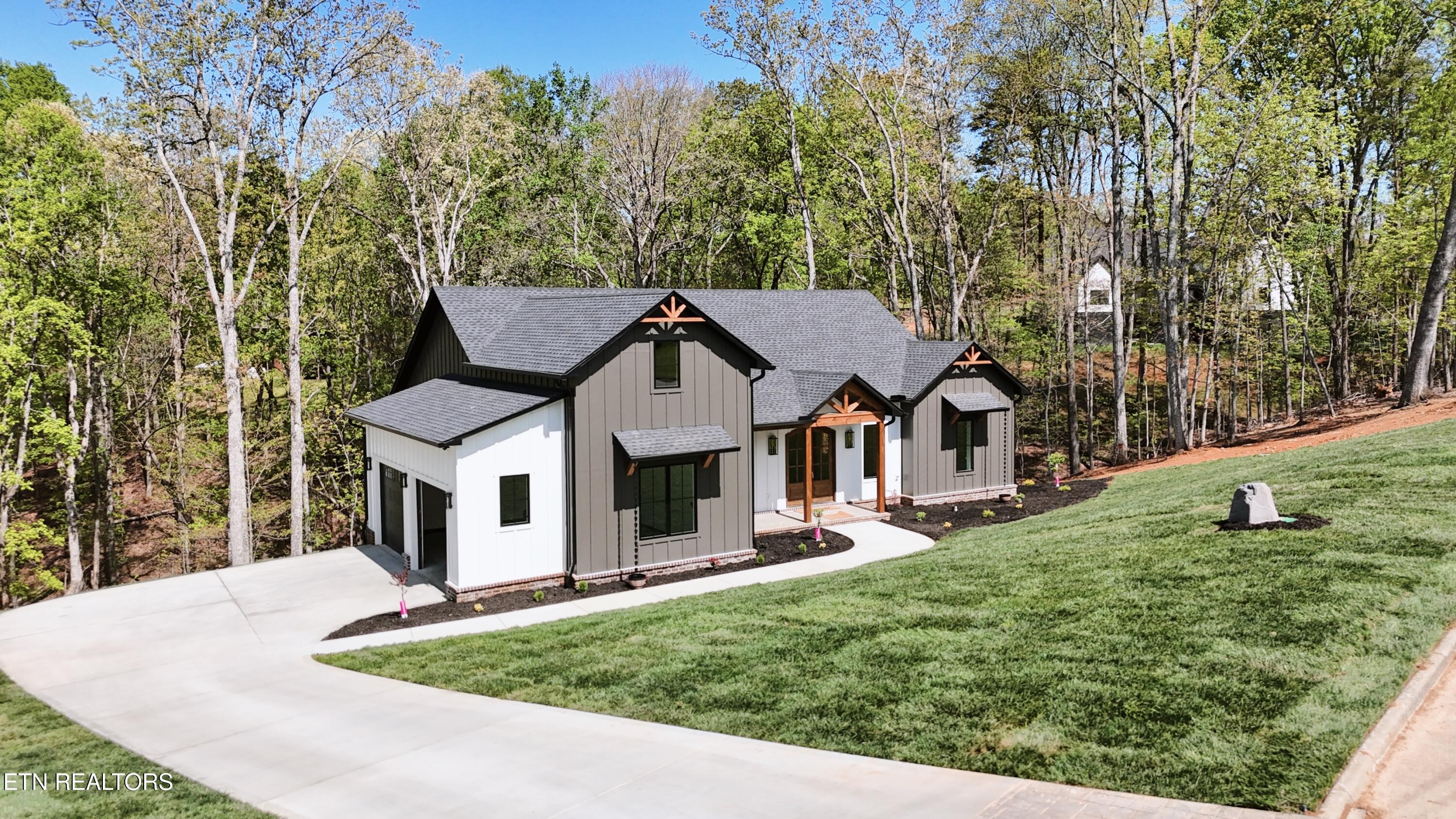788 Blackberry Ridge Rd