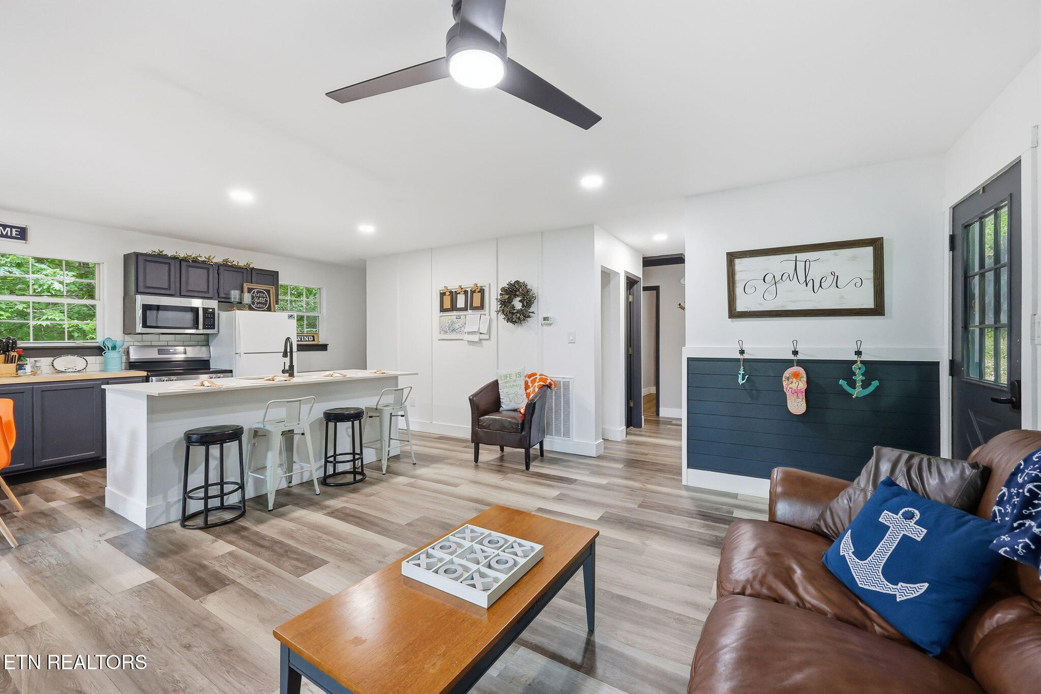 112 Royce Rd