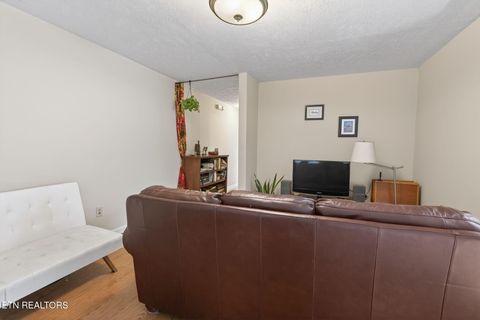 Tiny photo for 308 E Scott Ave, Knoxville, TN 37917 (MLS # 1325095)