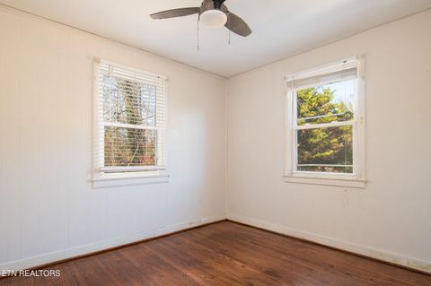 Tiny photo for 313 Colonial Drive, Knoxville, TN 37920 (MLS # 1326393)