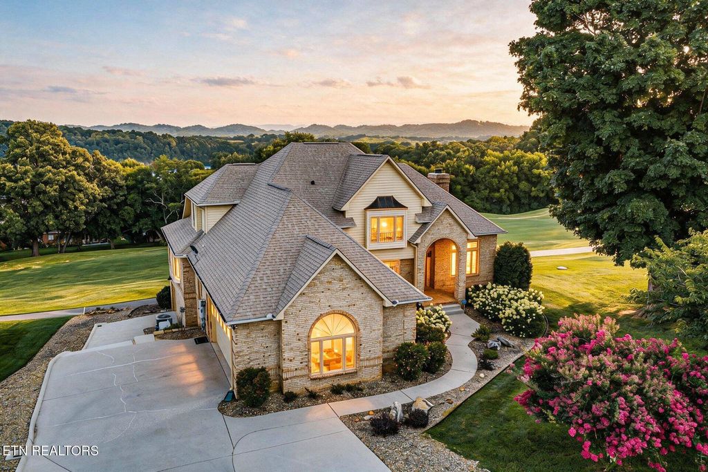 Photo of 103 Tuhdegwa Way, Loudon, TN 37774 (MLS # 1349104)