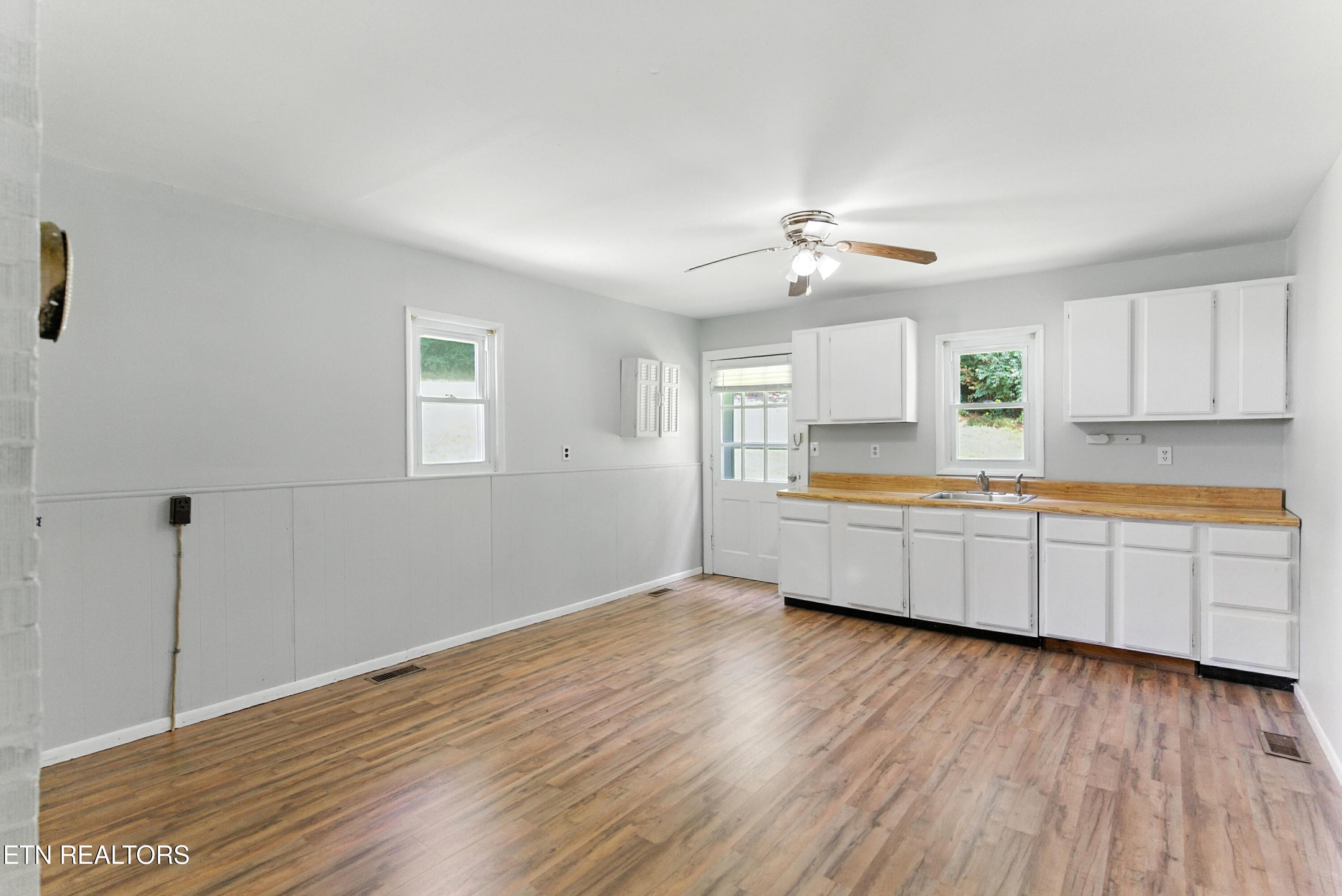 128 Barnes Lane
