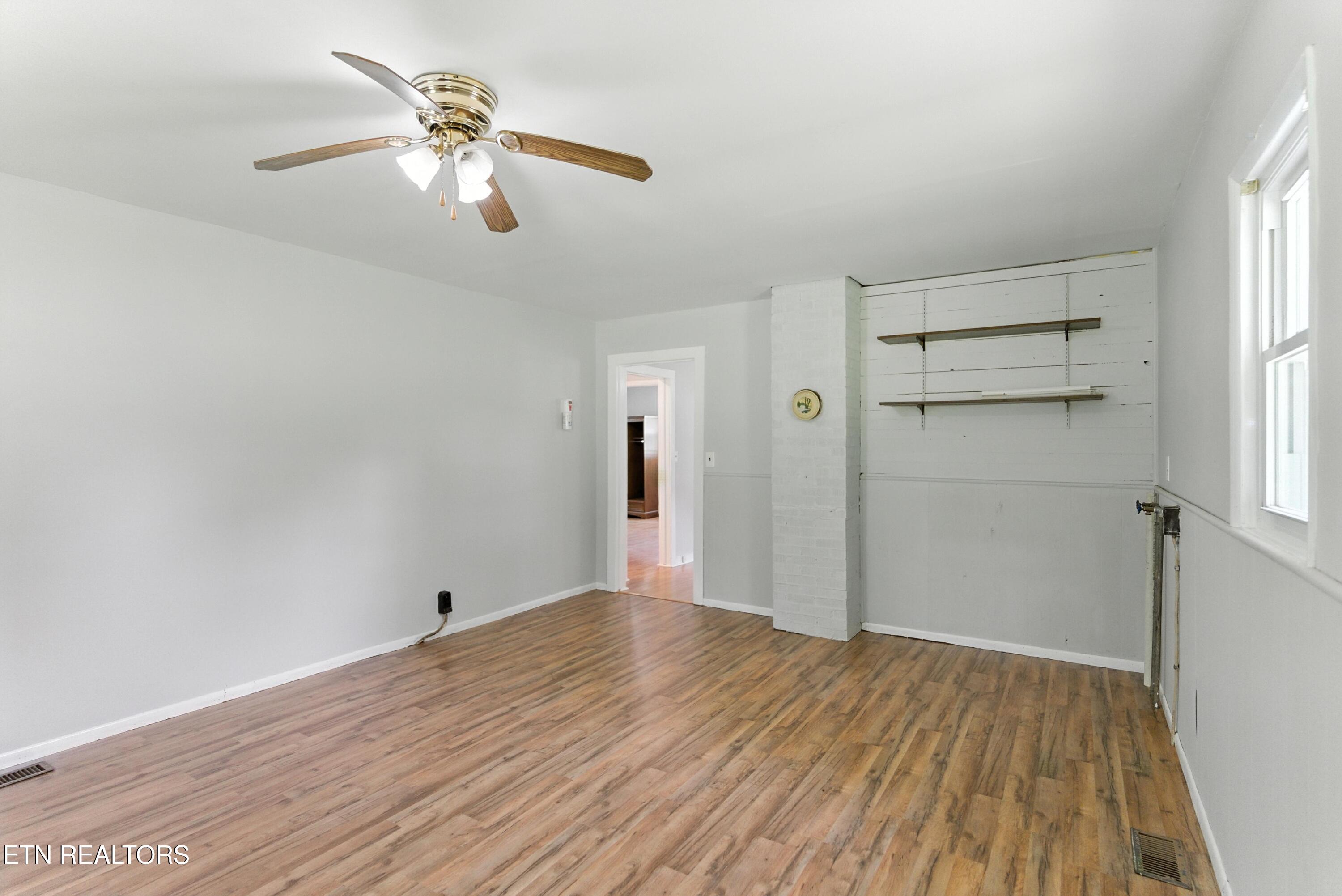 128 Barnes Lane