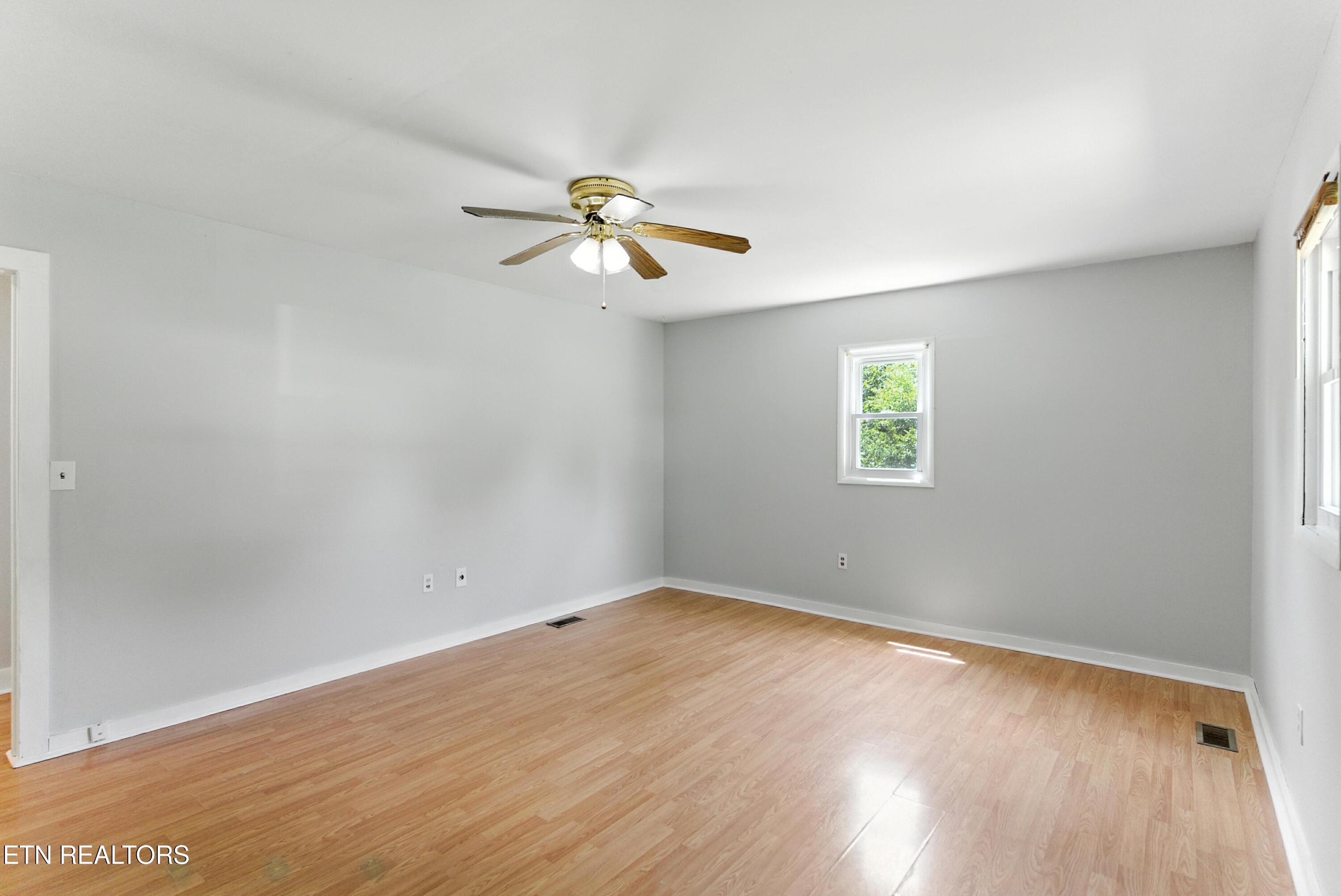 128 Barnes Lane