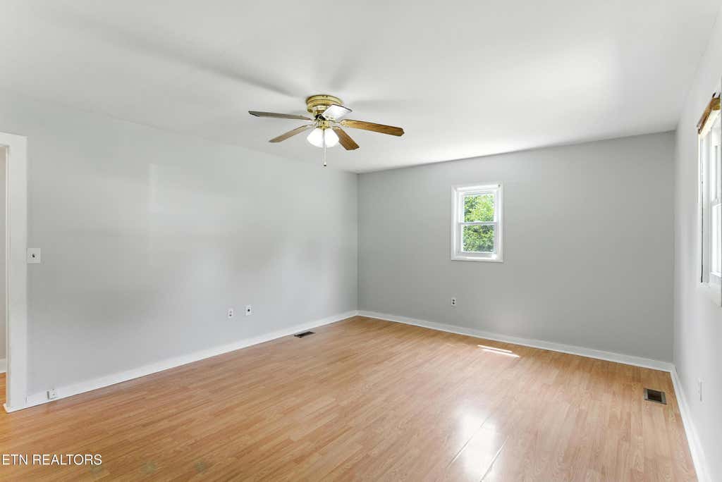 Photo of 128 Barnes Lane, Strawberry Plains, TN 37871 (MLS # 1348461)