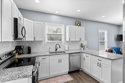 Tiny photo for 2600 Parkview Ave, Knoxville, TN 37914 (MLS # 1358639)