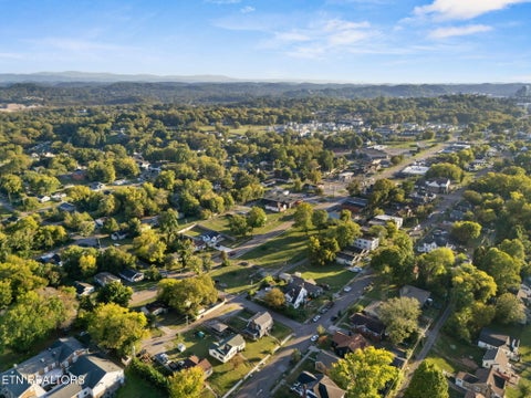 Tiny photo for 2600 Parkview Ave, Knoxville, TN 37914 (MLS # 1358639)
