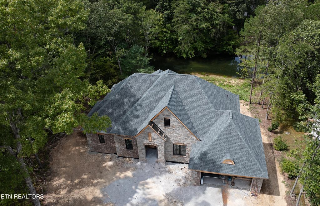 Photo of 135 Hedgewood Point, Crossville, TN 38558 (MLS # 1308268)
