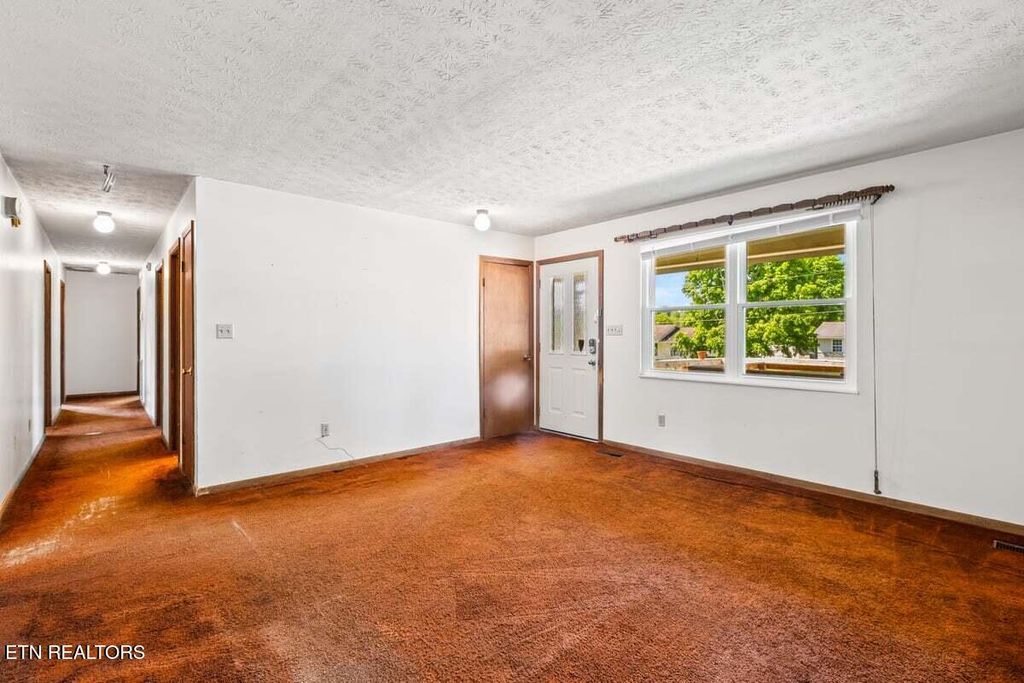 Photo of 118 Big Valley Rd, Andersonville, TN 37705 (MLS # 1338836)