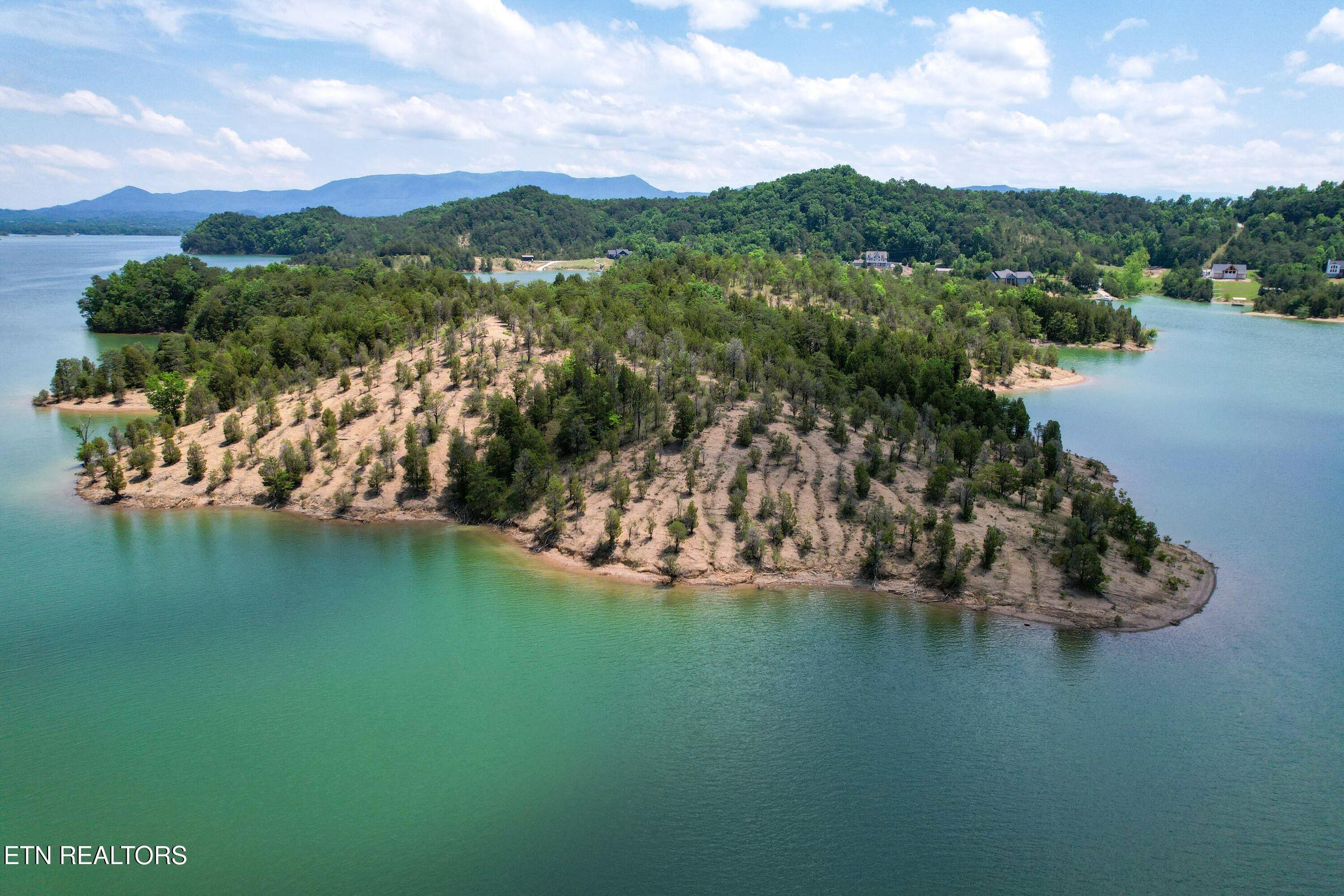 Douglas Lake Is