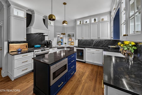 Tiny photo for 1100 W Nokomis Circle, Knoxville, TN 37919 (MLS # 1355996)