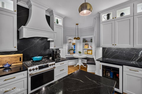 Tiny photo for 1100 W Nokomis Circle, Knoxville, TN 37919 (MLS # 1355996)