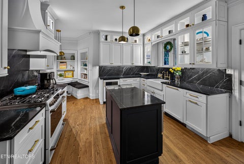 Tiny photo for 1100 W Nokomis Circle, Knoxville, TN 37919 (MLS # 1355996)