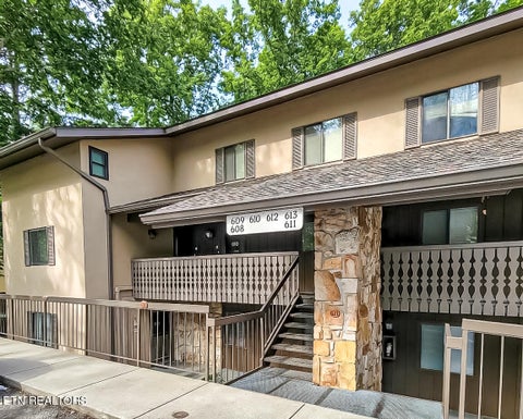 Photo of 1235 Ski Mountain Rd #APT 610, Gatlinburg, TN 37738 (MLS # 1357316)
