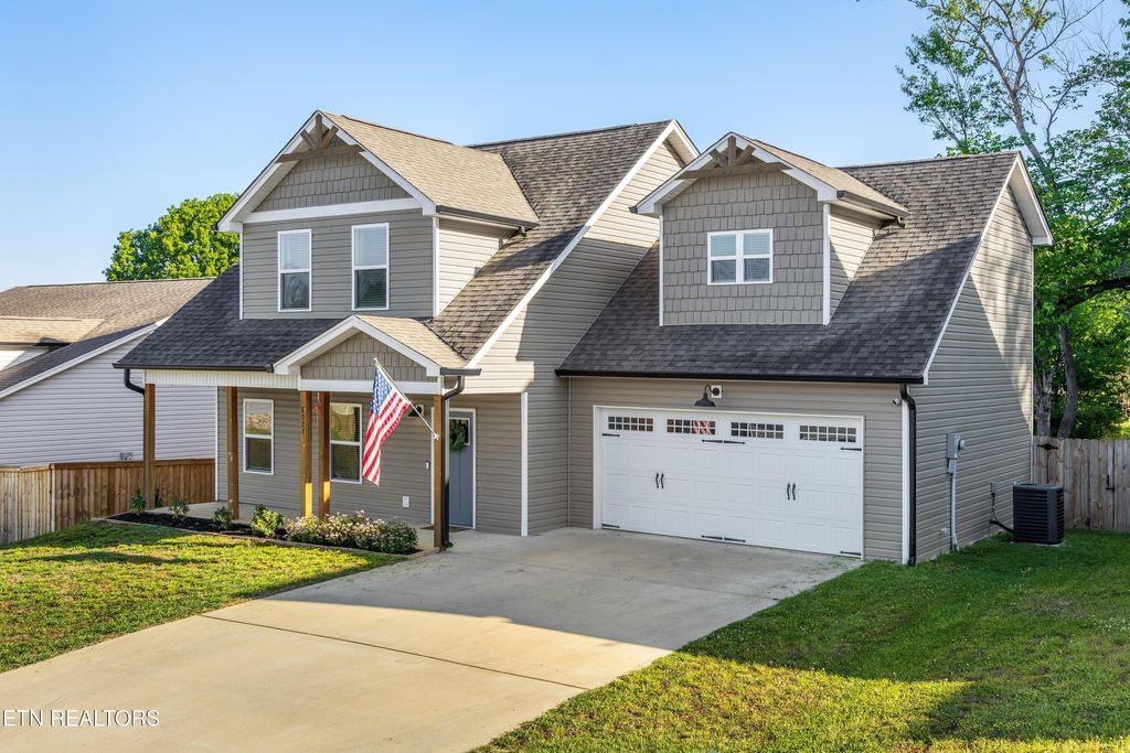 Photo of 8027 SW Cobblestone Drive, Cleveland, TN 37311 (MLS # 1338294)