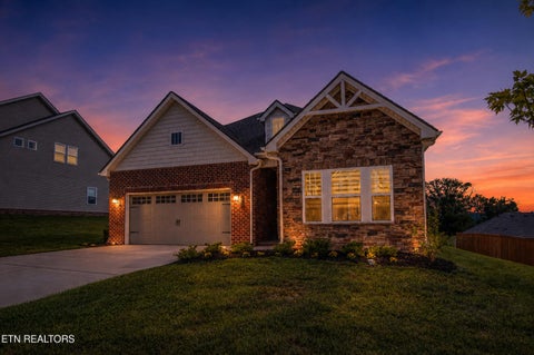 Photo of 471 Sugar Maple Tr, Lenoir City, TN 37771 (MLS # 1345330)
