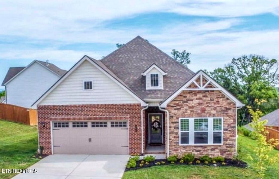 Photo of 471 Sugar Maple Tr, Lenoir City, TN 37771 (MLS # 1345330)