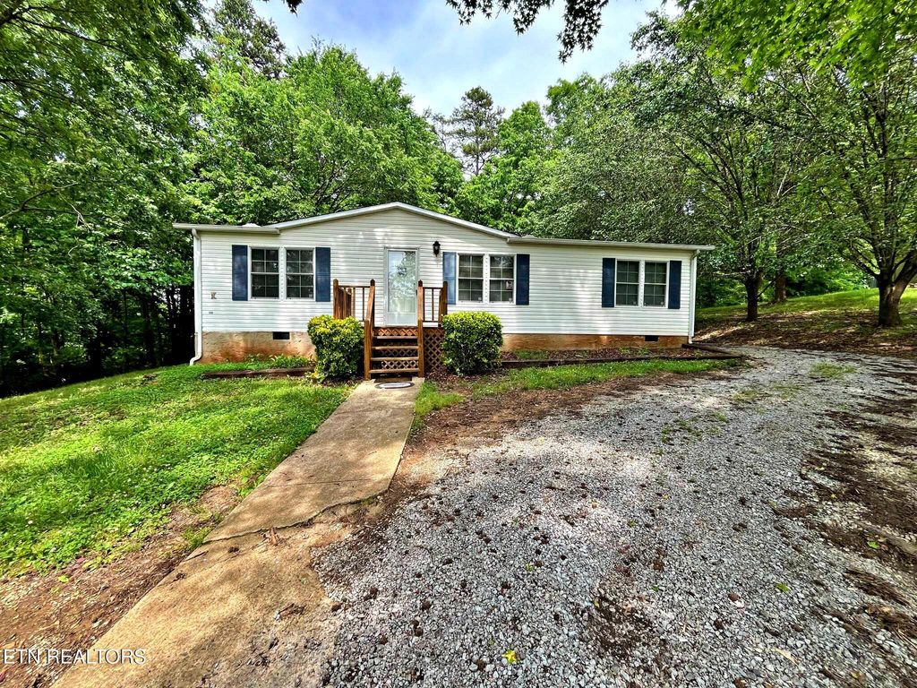 Photo of 166 Seals Place, Decatur, TN 37322 (MLS # 1301517)