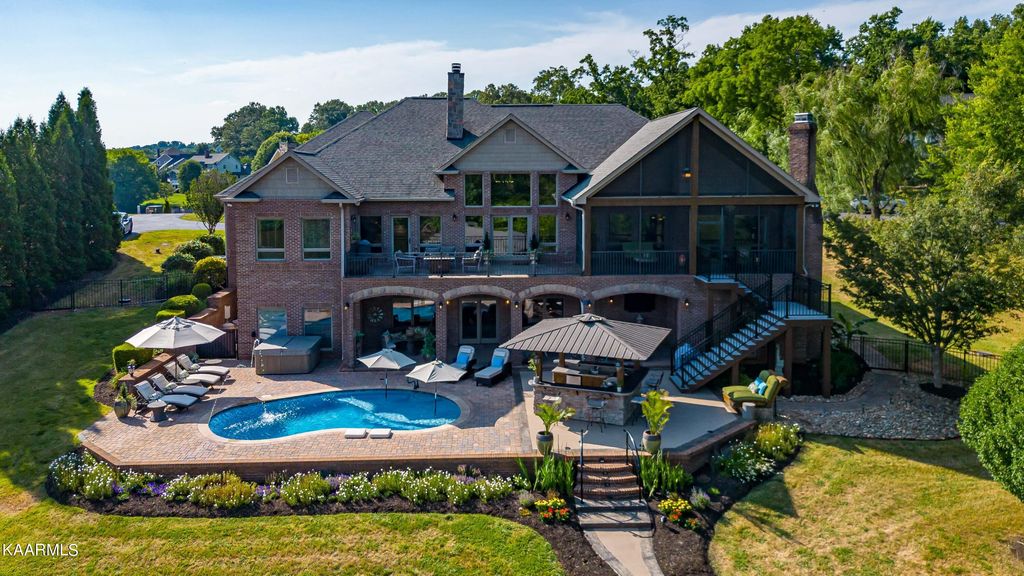 Photo of 4786 Driftwood Lane, Louisville, TN 37777 (MLS # 1230618)