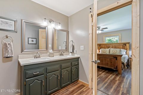 Tiny photo for 4527 E Scenic Drive, Gatlinburg, TN 37738 (MLS # 1328686)