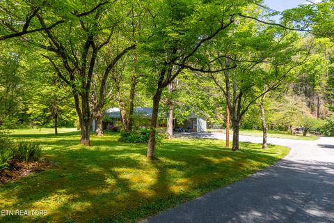 Tiny photo for 4527 E Scenic Drive, Gatlinburg, TN 37738 (MLS # 1328686)