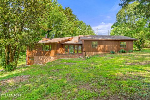 Photo of 1905 Howard Drive, Knoxville, TN 37918 (MLS # 1343206)