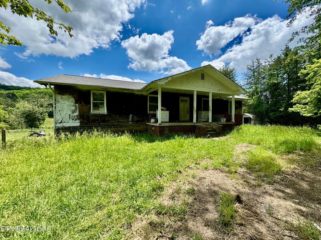 Photo of 312 E Raccoon Valley Drive, Heiskell, TN 37754 (MLS # 1301162)