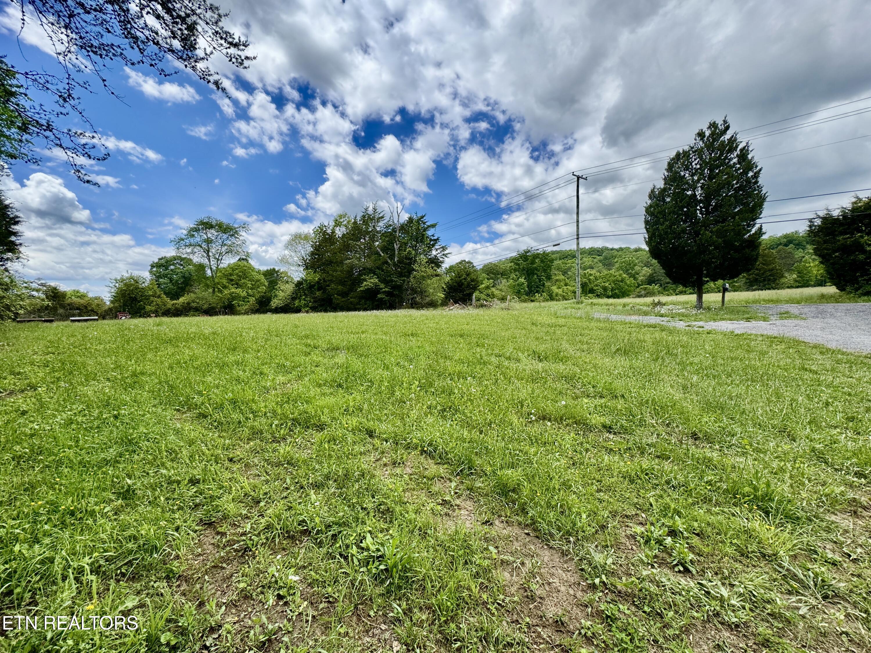 312 E Raccoon Valley Drive