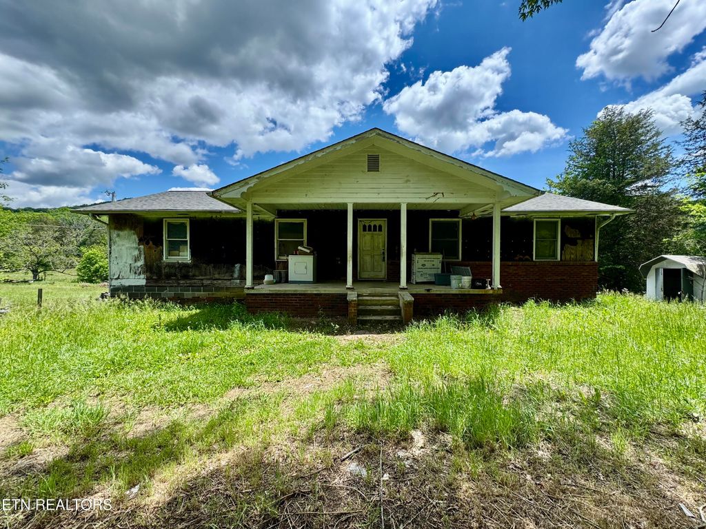 Photo of 312 E Raccoon Valley Drive, Heiskell, TN 37754 (MLS # 1301162)