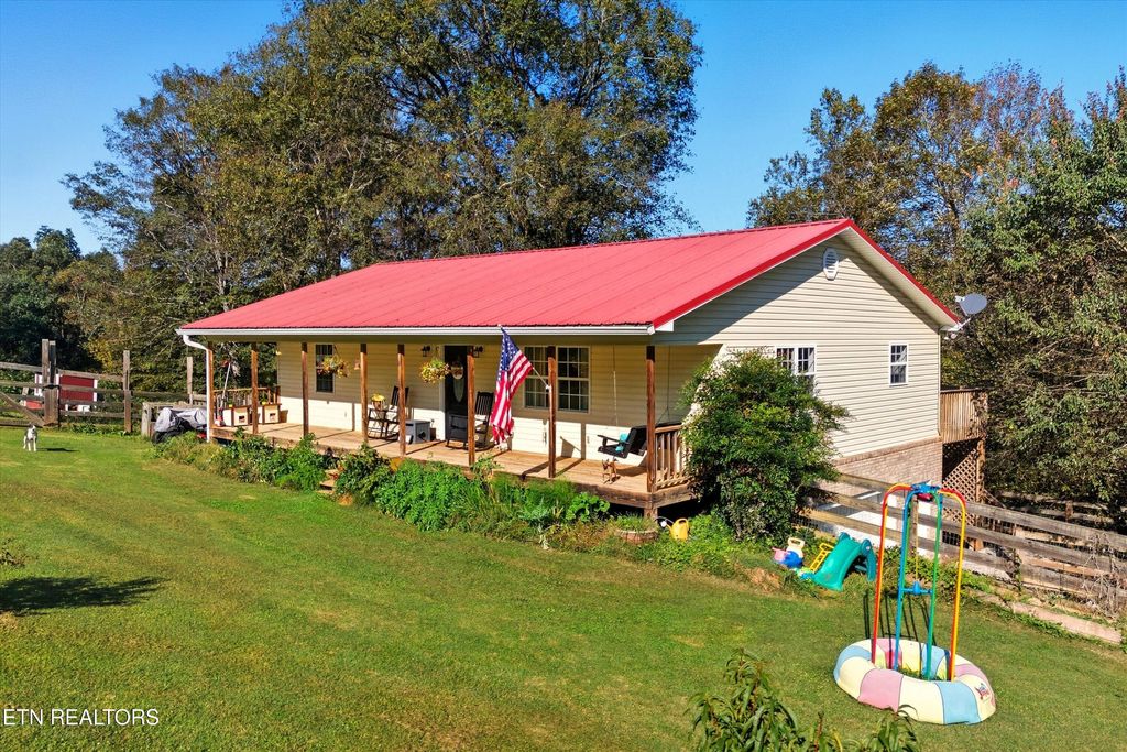 Photo of 2170 Hinds Creek Rd, Heiskell, TN 37754 (MLS # 1318524)