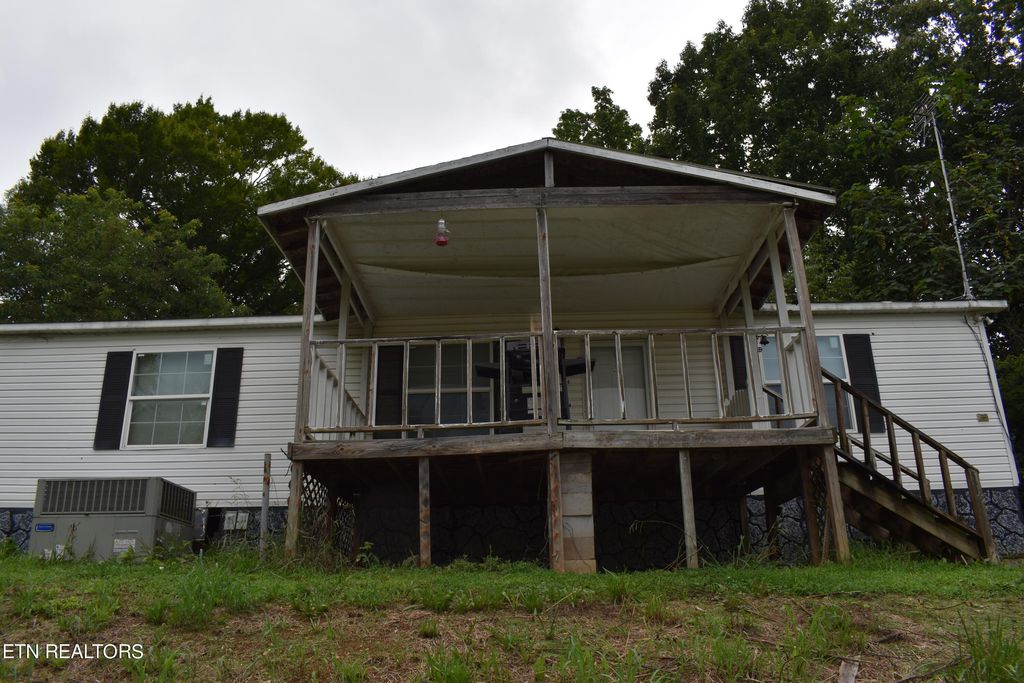 Photo of 687 Cupp Ridge Rd, New Tazewell, TN 37825 (MLS # 1273739)