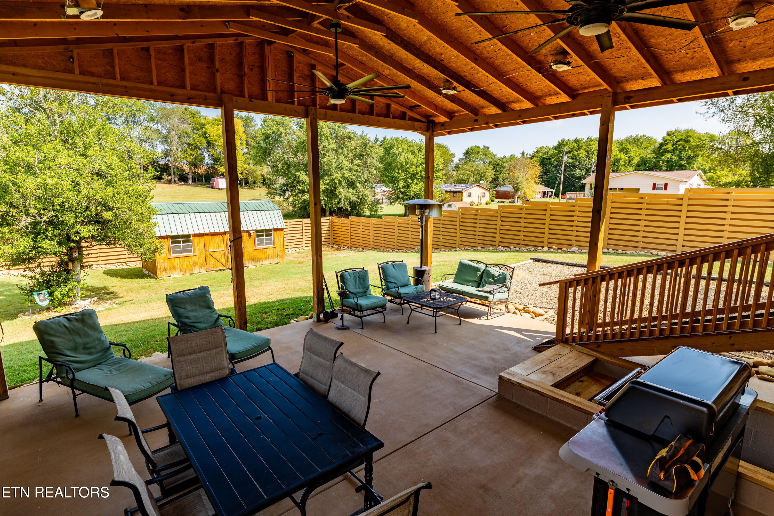 2256 Franklin dr Drive