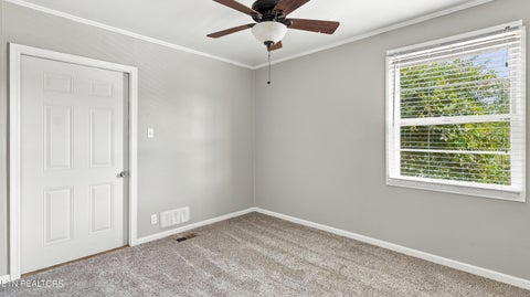 Tiny photo for 104 Alger Rd, Oak Ridge, TN 37830 (MLS # 1355627)