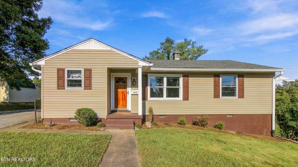 Photo of 104 Alger Rd, Oak Ridge, TN 37830 (MLS # 1355627)
