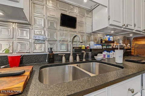 Tiny photo for 800 Wells Ave, Knoxville, TN 37917 (MLS # 1359306)