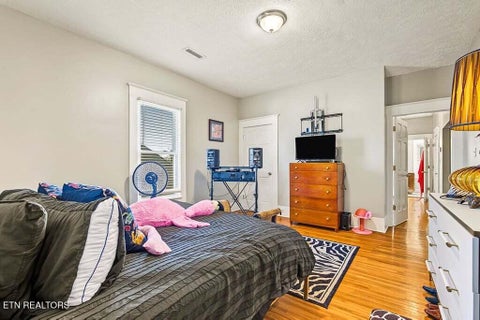 Tiny photo for 800 Wells Ave, Knoxville, TN 37917 (MLS # 1359306)