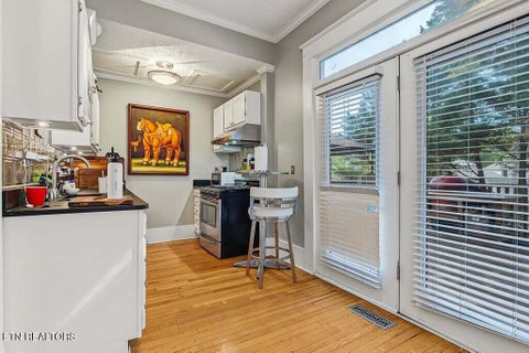 Tiny photo for 800 Wells Ave, Knoxville, TN 37917 (MLS # 1359306)