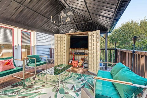 Tiny photo for 800 Wells Ave, Knoxville, TN 37917 (MLS # 1359306)