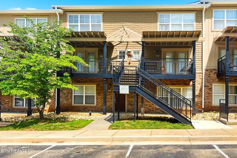 Photo of 3825 Cherokee Woods Blg 1, Unit 203 Way, Knoxville, TN 37920 (MLS # 1344699)