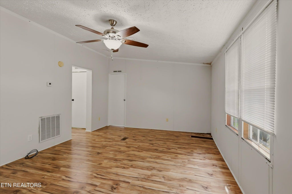 Photo of 1148 Ridgeview Rd, Maryville, TN 37801 (MLS # 1355608)