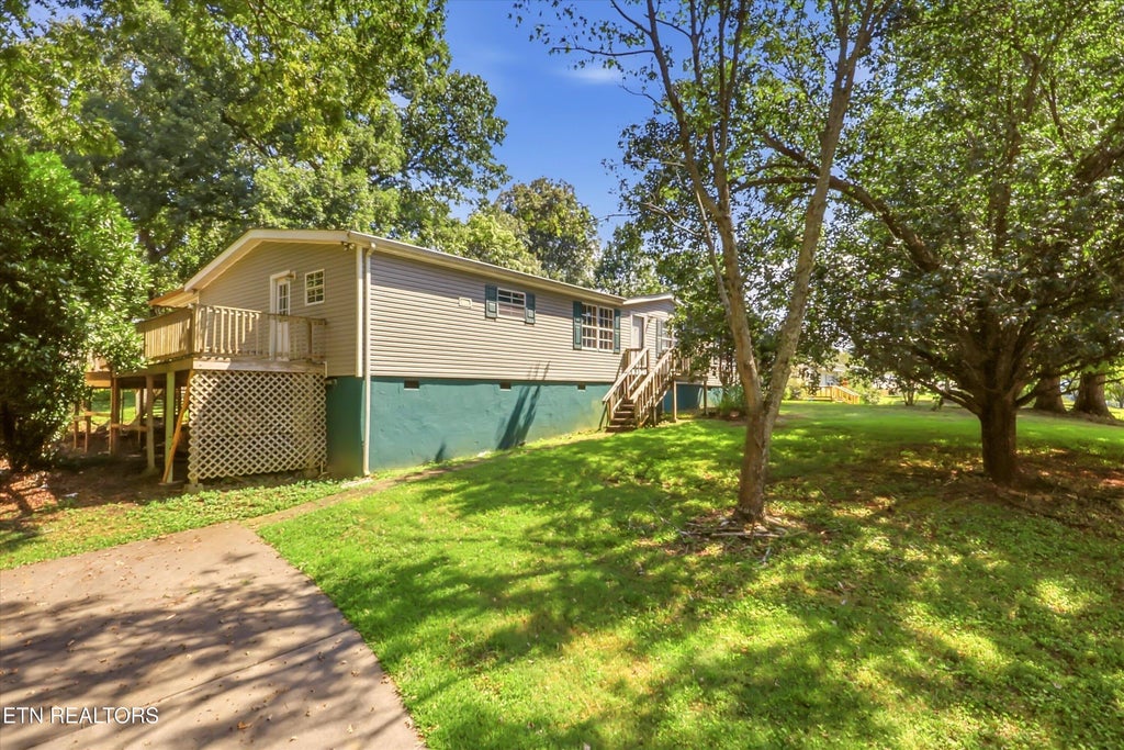 Photo of 1148 Ridgeview Rd, Maryville, TN 37801 (MLS # 1355608)