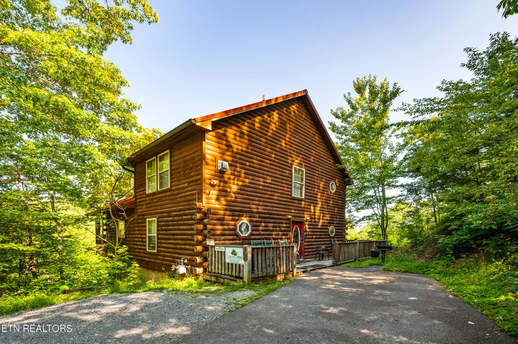 Photo of 3507 Peggy Lane, Pigeon Forge, TN 37863 (MLS # 1275034)