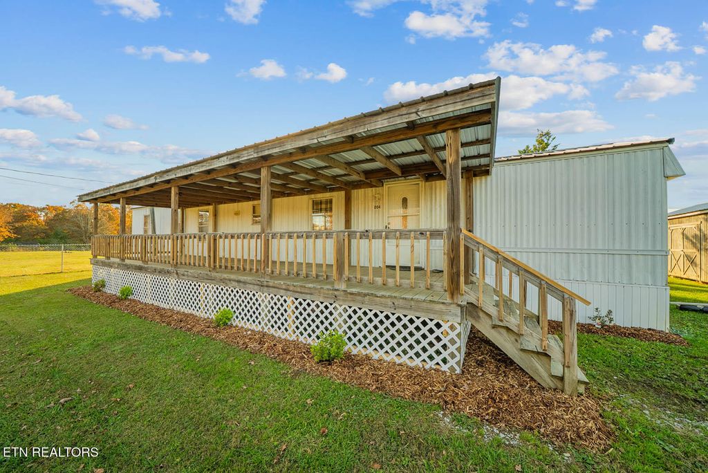 Photo of 804 Vandever Rd, Crossville, TN 38572 (MLS # 1320966)