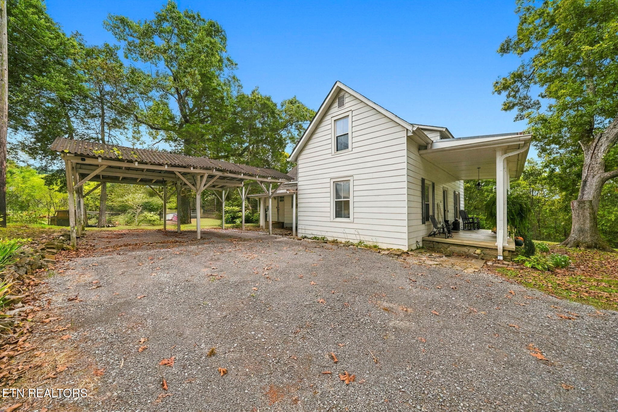 219 Rhodes Rd
