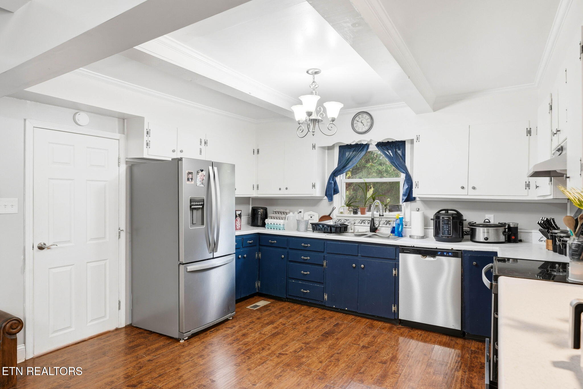 219 Rhodes Rd