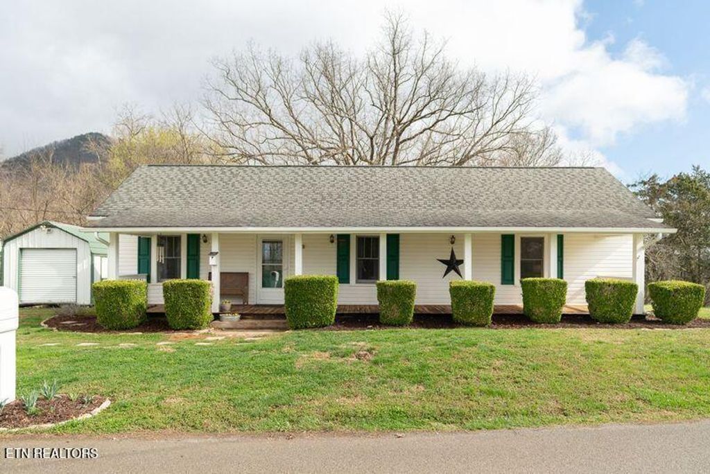Photo of 254 Mountain Rd, Luttrell, TN 37779 (MLS # 1332323)